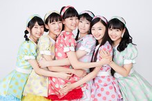 杏ジュリア（右から2番目）を迎え、新たな6人体制になったときめき▽宣伝部。