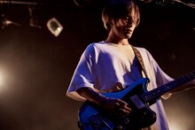 戸高賢史（G / ART-SCHOOL）（撮影：中野敬久）