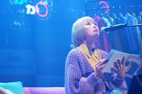 あさぎーにょ（写真提供：ソニーミュージック）