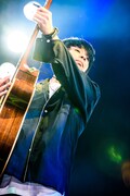 吉田結威（G, Vo）（撮影：ハヤシマコ）