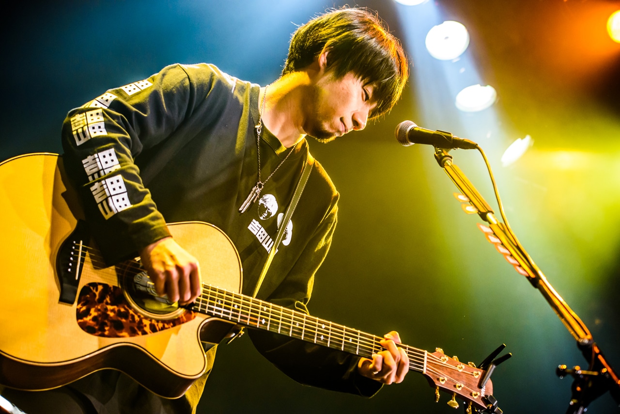 吉田結威（G, Vo）（撮影：ハヤシマコ）