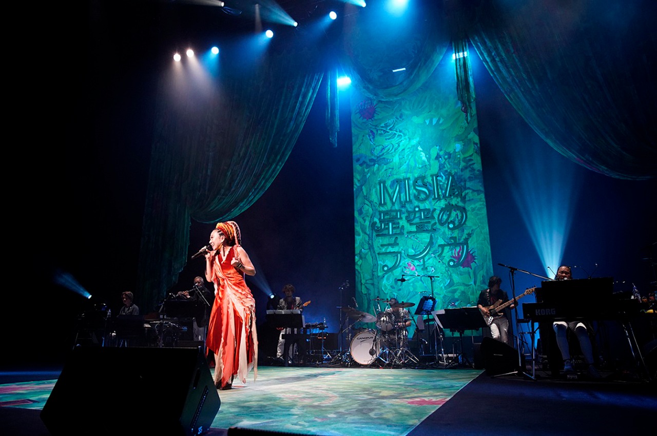 「20th Anniversary MISIA 星空のライヴX オールナイトニッポンスペシャル」の様子。（写真提供：アリオラジャパン）