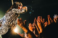 渋谷龍太（Vo）（撮影：日吉"JP"純平）