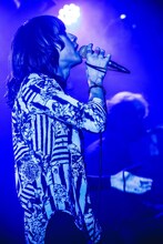 渋谷龍太（Vo）（撮影：日吉"JP"純平）