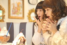 スイーツにときめくユースケとタクヤ。