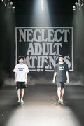 「NEGLECT ADULT PATiENTS」ランウェイショーの様子。（Photo by kenta sotobayashi）