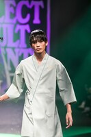 「NEGLECT ADULT PATiENTS」ランウェイショーの様子。（Photo by kenta sotobayashi）