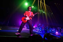 奥田民生「MTRY LIVE AT BUDOKAN」の様子。（撮影：三浦憲治）