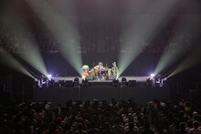 奥田民生「ひとり股旅スペシャル＠日本武道館」の様子。（撮影：三浦憲治）