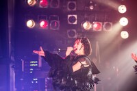 平澤芽衣（THERE THERE THERES）（Photo by Masayo）