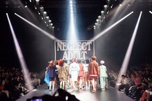 Amazon Fashion Week TOKYO「NEGLECT ADULT PATiENTS」ランウェイショーの様子。（Photo by kenta sotobayashi）