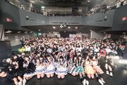 「shibuya stairs」の集合写真。(Photo by Masayo)