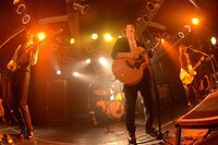 「黒猫チェルシー TOUR 2018 黒猫の恩返し」最終公演の様子。（撮影：ohagi）