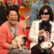 Toshlが愛犬にゃんたろうとテレビ出演、顔をペロペロ舐められ「犬のおまわりさん」熱唱