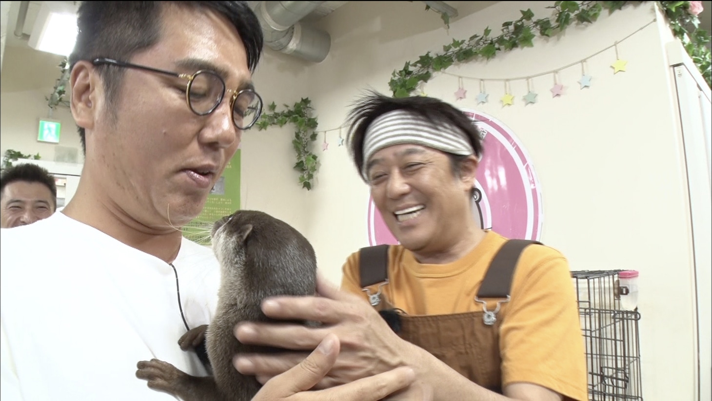「坂上どうぶつ王国」より小木博明と坂上忍。(c)フジテレビ