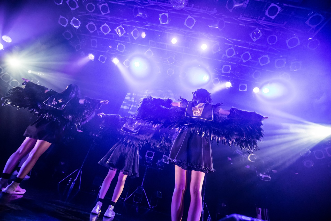 THERE THERE THERES（Photo by Masayo）