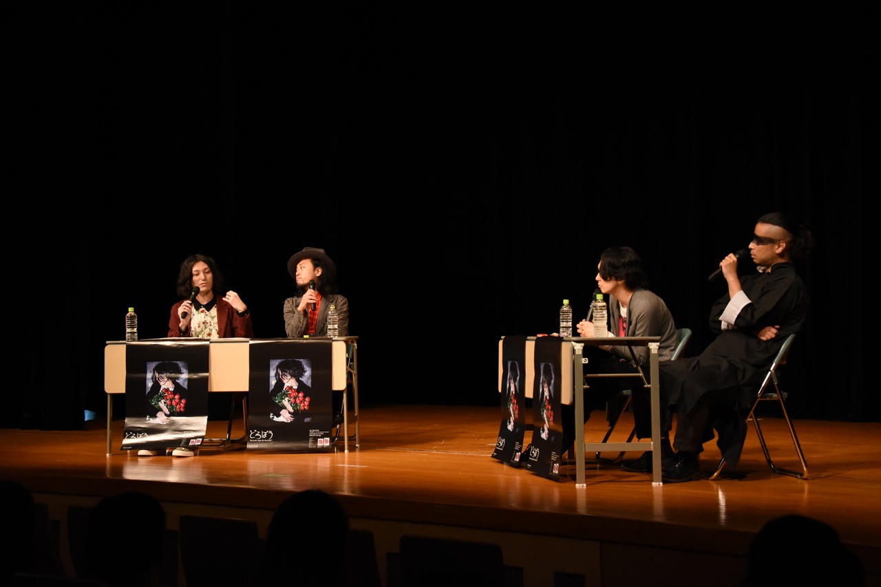 ドレスコーズ「『どろぼう』試写会＆トークショー」の様子。