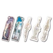 宮下遊「青に歩く」通常盤に付属するしおり。アルバムには5種類のうち2枚が封入される。