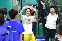 左からTETSUYA、USA。