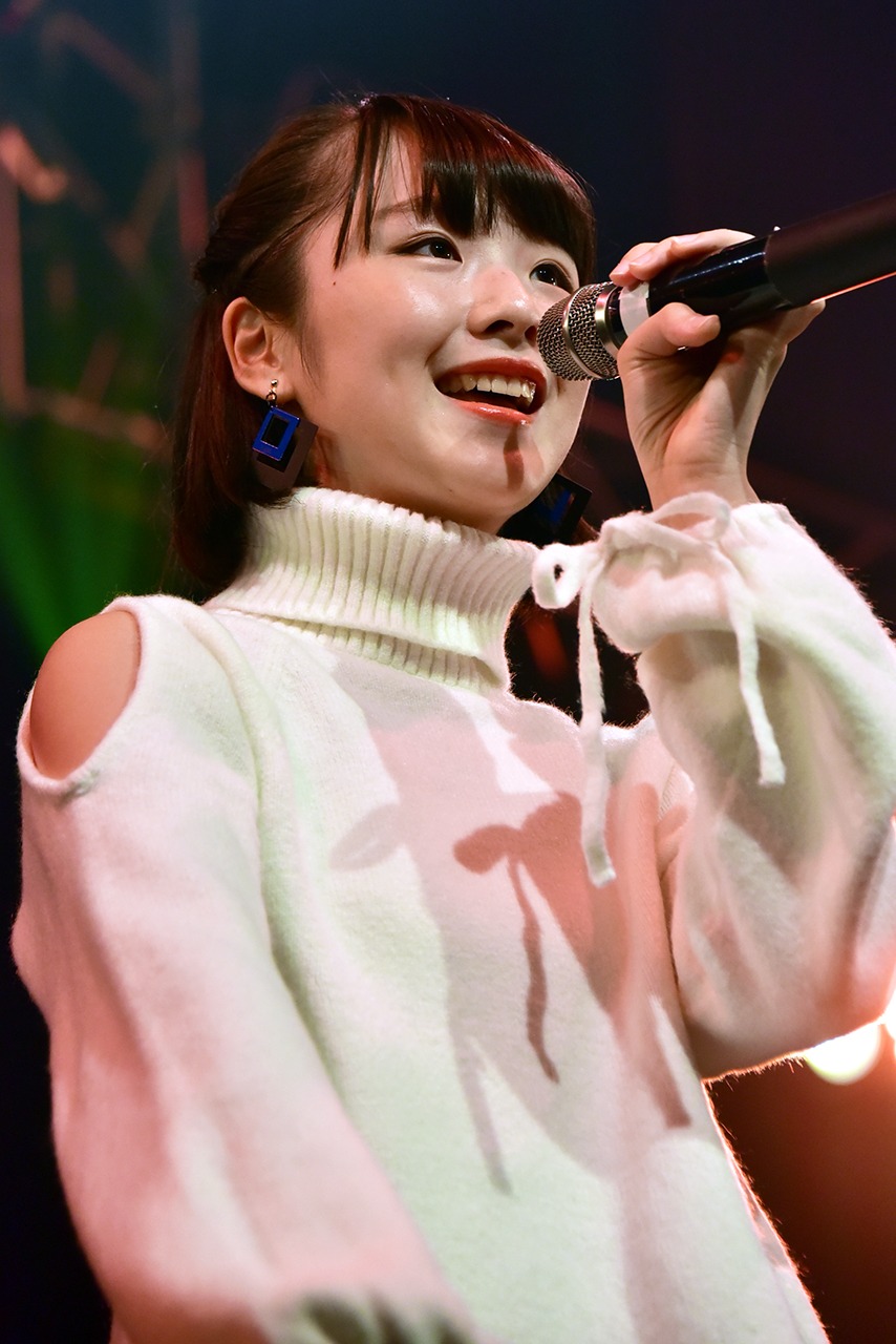 南端まいな