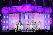 韓国・BLUE SQUARE アイマーケットホール公演で2DAYSライブを行ったOH MY GIRL。(写真提供:アリオラジャパン)