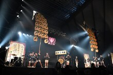 「私立恵比寿中学秋田分校～この町と人と学芸会が好きだから～」の様子。（写真提供：SMEレコーズ）