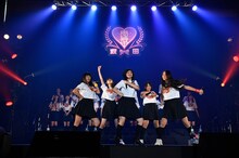 pramo with 小林歌穂（写真提供：SMEレコーズ）