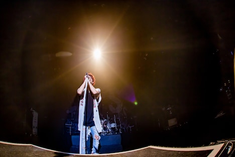 Hiro（Vo）（Photo by Takashi "TAKA" Konuma）