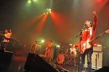 神聖かまってちゃん（撮影：佐藤哲郎）