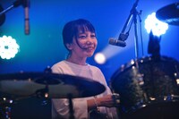 みさこ（Dr）（撮影：沼田学）