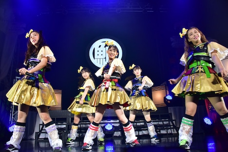 チームしゃちほこ「"TEAM SYACHIHOKO" THE LIVE ～FINAL～」の様子。