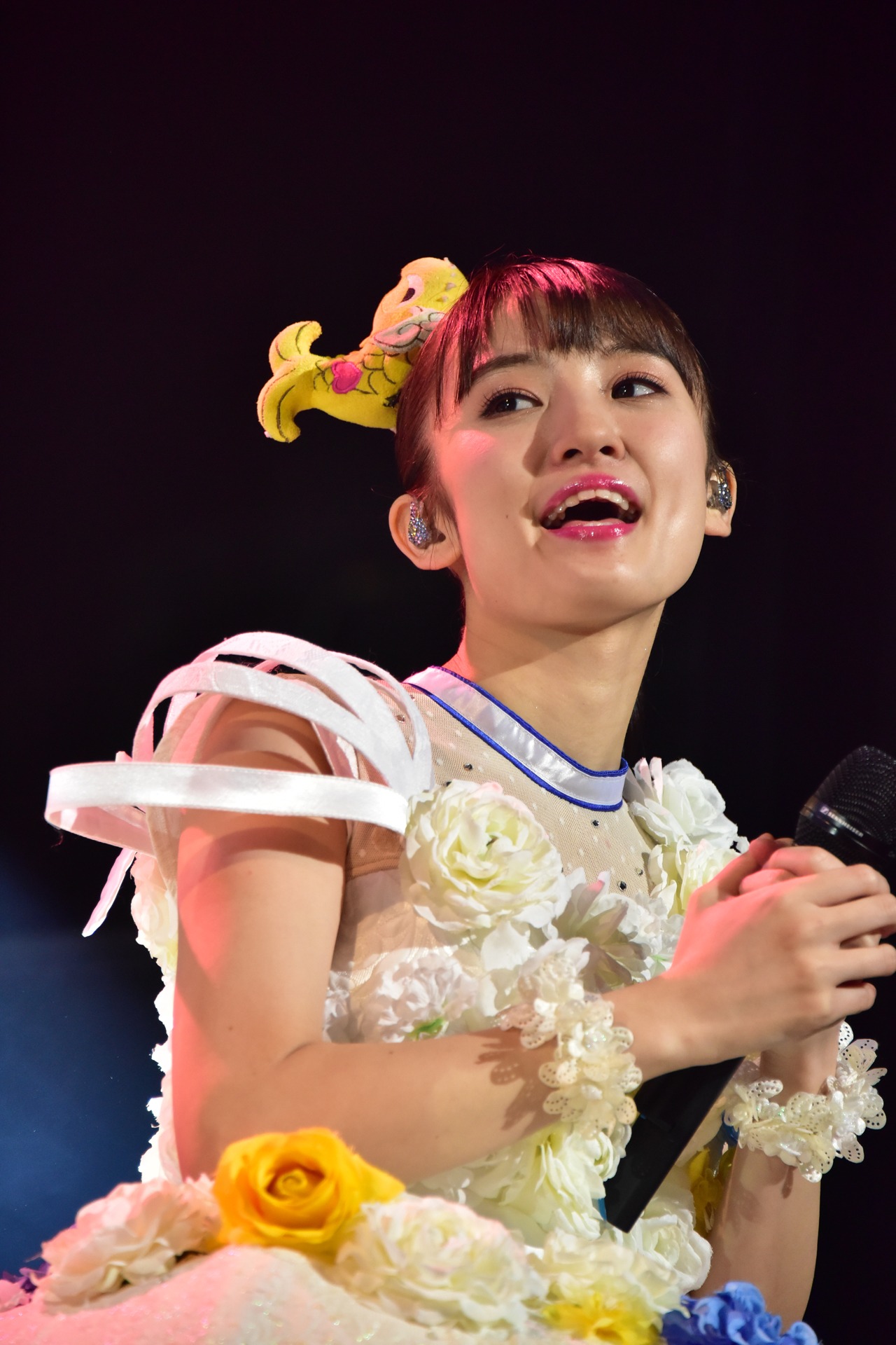 咲良菜緒