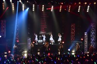 TEAM SHACHI「全速前進」の様子。