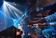 「lyrical school tour 2018 "WORLD’S END"」ツアーファイナルの様子。