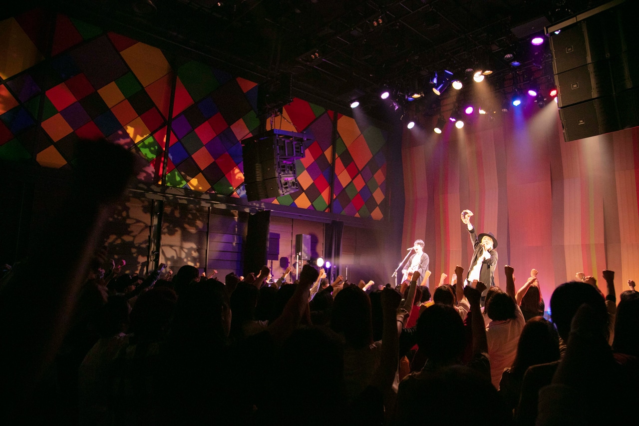 吉田山田「6th Album『欲望』全曲ライブ」の様子。（撮影：福岡諒祠）