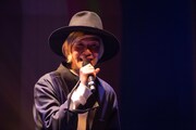 山田義孝（Vo）（撮影：福岡諒祠）