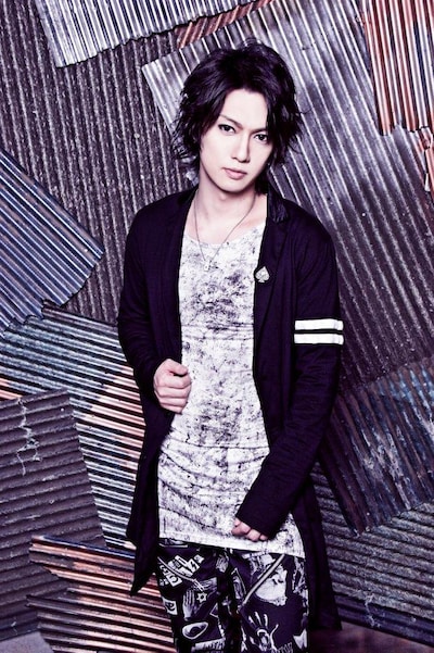 喜矢武豊（ゴールデンボンバー）