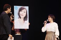 サッシャ（司会）と広末涼子。（撮影：西槇太一）