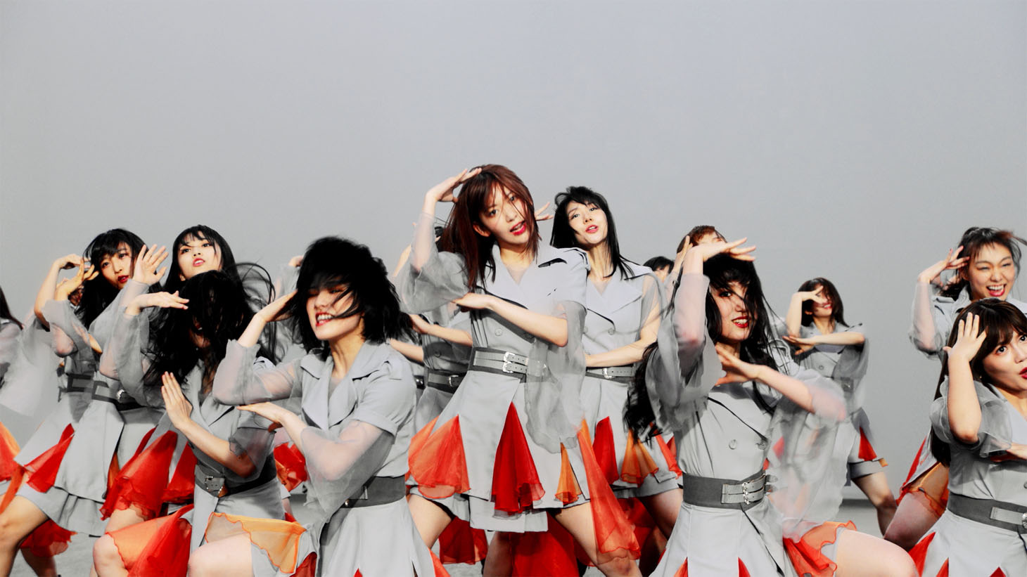 AKB48「NO WAY MAN」ミュージックビデオのワンシーン。（c）AKS/キングレコード