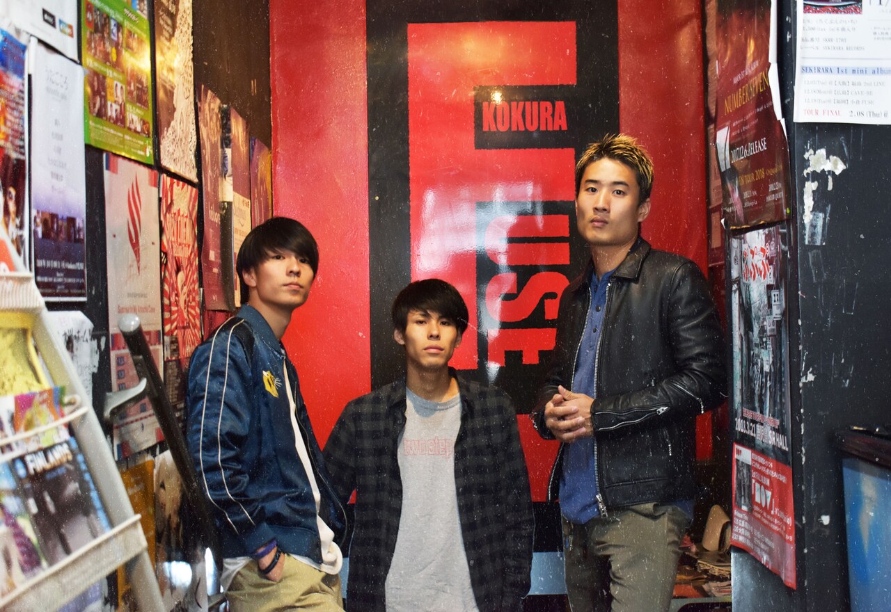 HERO COMPLEXが野外で演奏する新曲MV、年明けにはレコ発ツアー「立って戦え!!!」