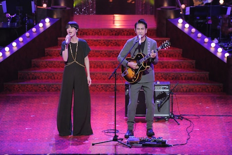 左からシシド・カフカ、田島貴男。（写真提供：NHK）