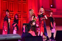 Dreamcatcherのフリーライブ様子。