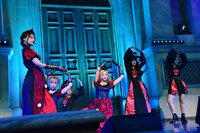 Dreamcatcherのフリーライブ様子。