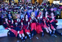 Dreamcatcherのフリーライブ様子。