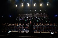 きゃりーぱみゅぱみゅとけやき坂46。（photo by TEAM LIGHTSOME）