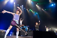 ゴールデンボンバー（撮影：斉藤明）