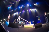 ゴールデンボンバー（撮影：斉藤明）