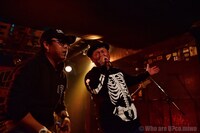 Circle Jointのライブの様子。