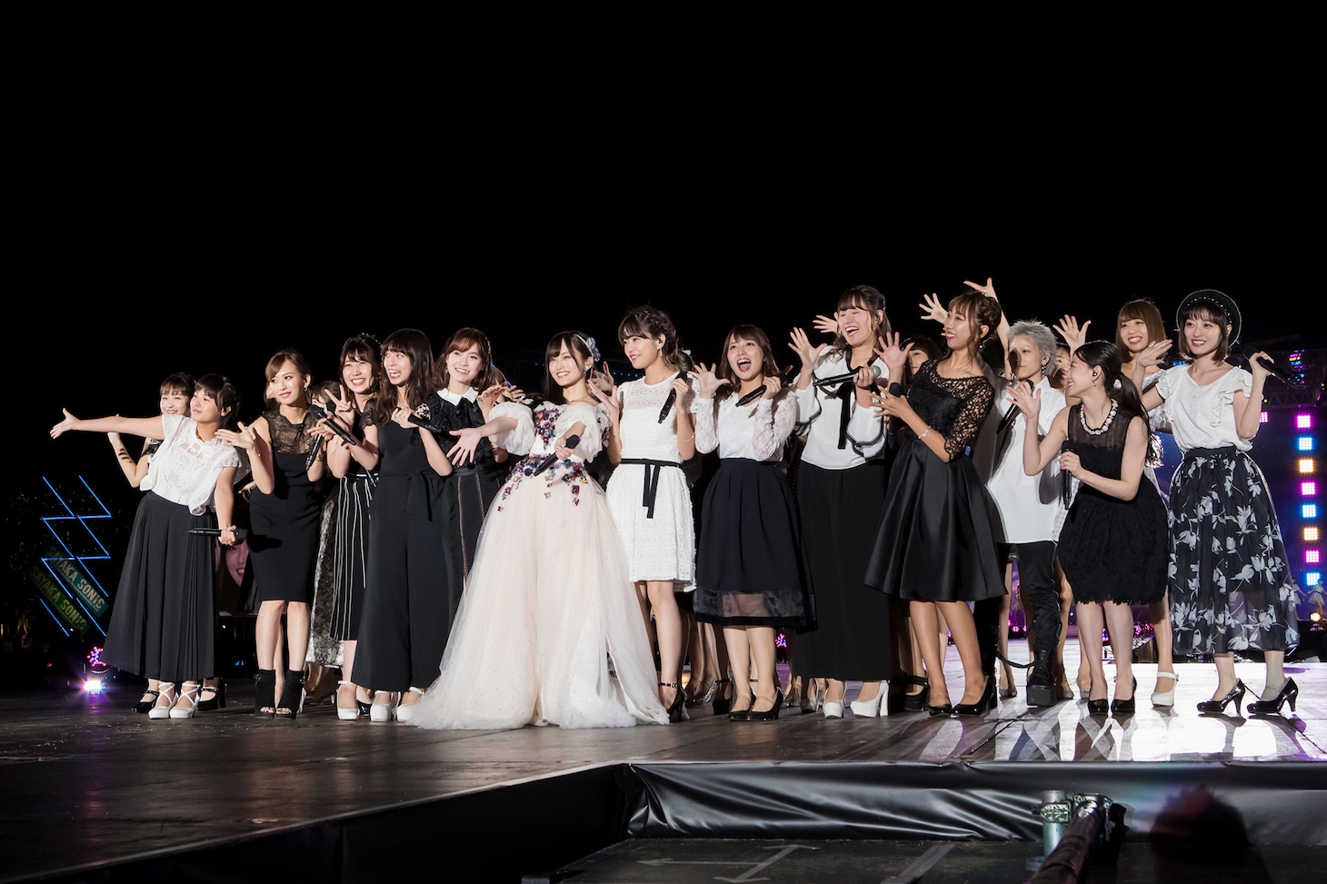 「SAYAKA SONIC ～さやか、ささやか、さよなら、さやか～」の様子。 (c)NMB48