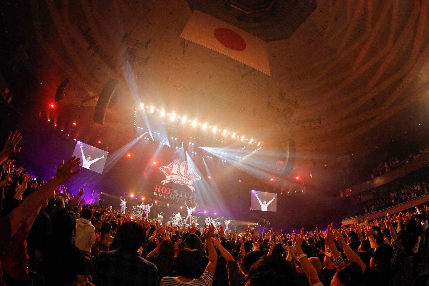 東京スカパラダイスオーケストラのライブの様子。（Photo by TEAM LIGHTSOME）